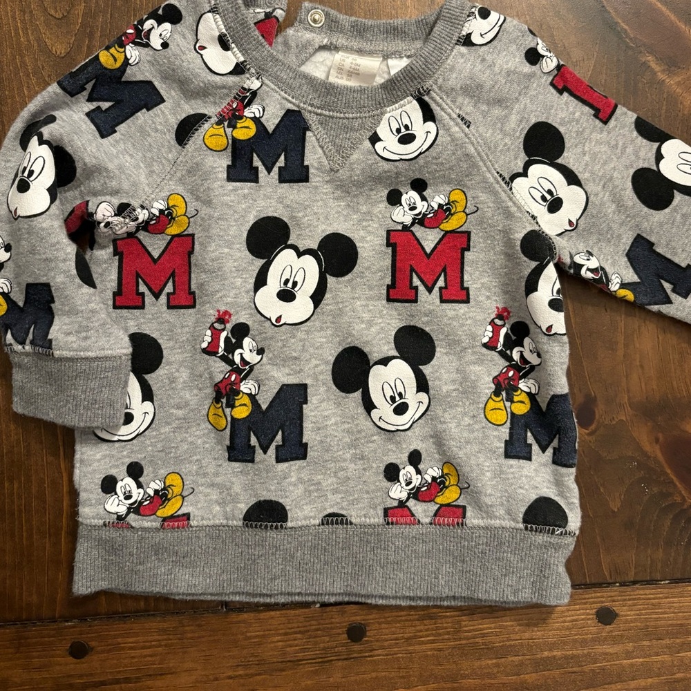 H&M 4/6m crewneck